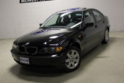 2004 BMW 325  xi
