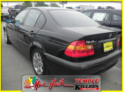 2005 BMW 325  i