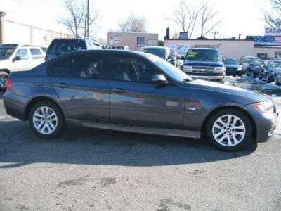 2006 BMW 325  i
