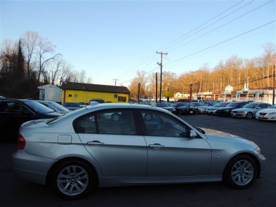 2006 BMW 325  i
