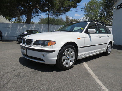 2003 BMW 325  iT