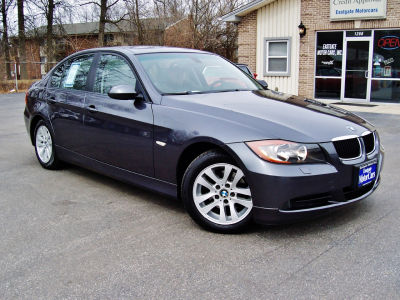 2006 BMW 325  xi