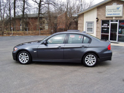 2006 BMW 325  xi