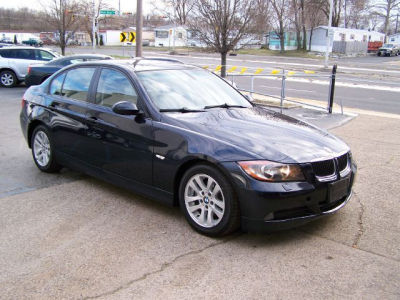 2006 BMW 325  i