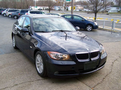 2006 BMW 325  i