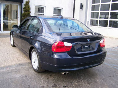 2006 BMW 325  i