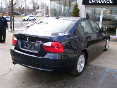 2006 BMW 325  i