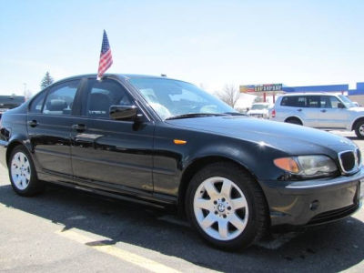 2004 BMW 325  i