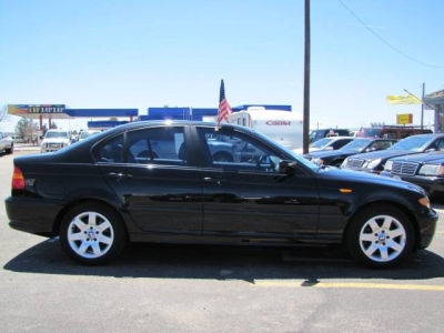 2004 BMW 325  i