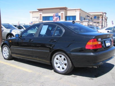 2004 BMW 325  i