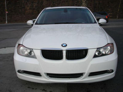 2006 BMW 325  xi