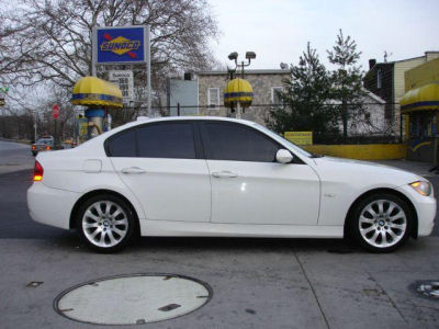 2006 BMW 325  xi