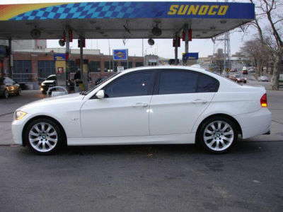 2006 BMW 325  xi