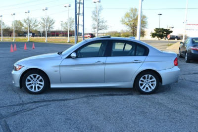 2006 BMW 325  i