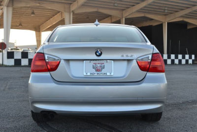 2006 BMW 325  i