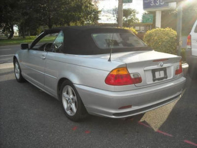 2002 BMW 325  Ci