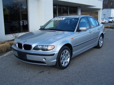 2005 BMW 325  xi