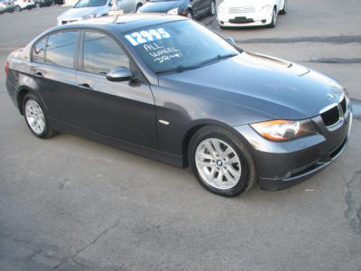 2006 BMW 325  xi