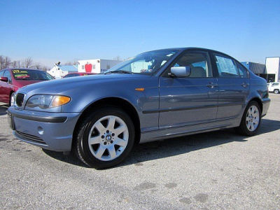 2005 BMW 325  xi