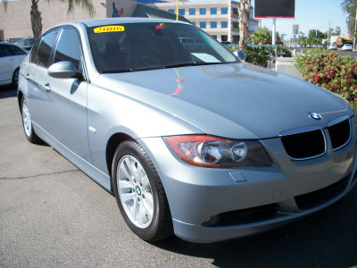 2006 BMW 325  i