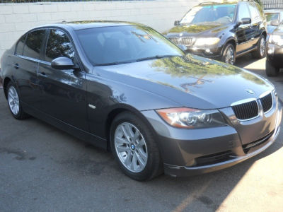 2006 BMW 325  i