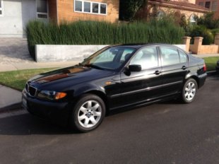 2005 BMW 325  xi