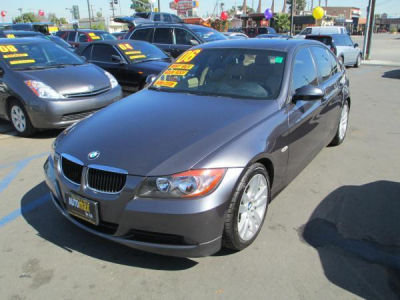 2006 BMW 325  i