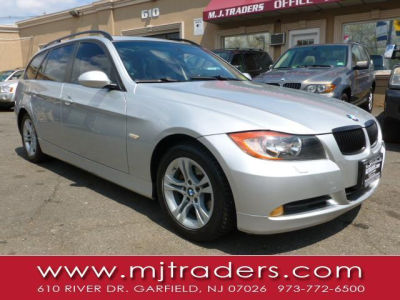 2006 BMW 325  xiT