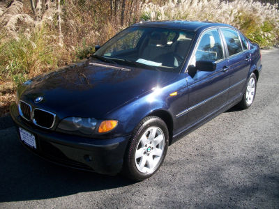 2005 BMW 325  xi