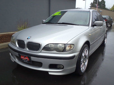 2003 BMW 325  i