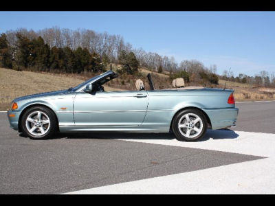 2002 BMW 325  Ci