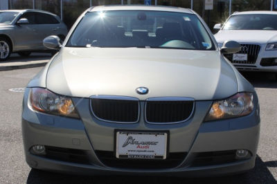 2006 BMW 325  xi