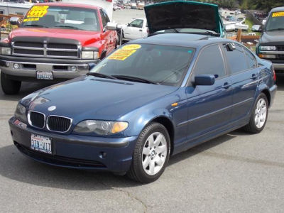 2004 BMW 325  i