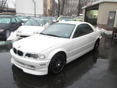 2001 BMW 325  Ci