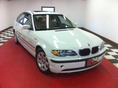 2005 BMW 325  i