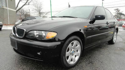 2004 BMW 325  xi
