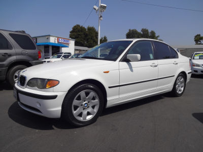 2005 BMW 325  i