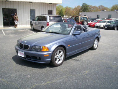 2003 BMW 325  Ci