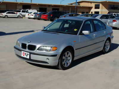 2004 BMW 325  i