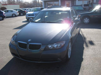 2006 BMW 325  i