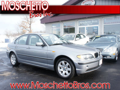 2005 BMW 325  xi