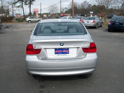 2006 BMW 325 i