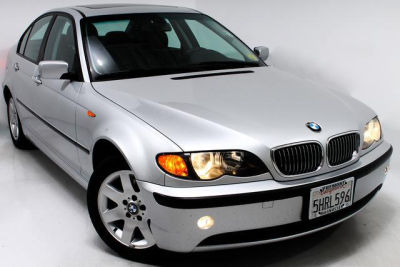 2004 BMW 325  i