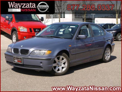 2004 BMW 325  i