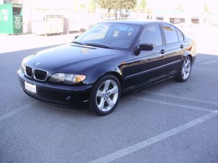 2004 BMW 325  i