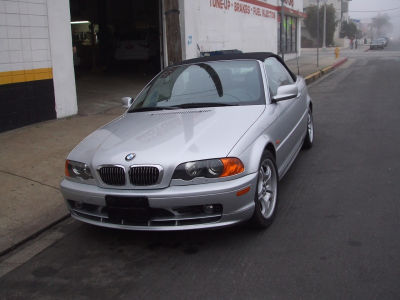 2001 BMW 325  Ci