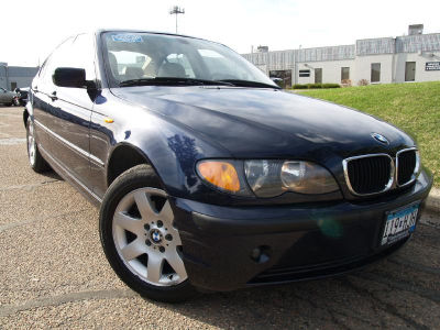 2005 BMW 325  xi