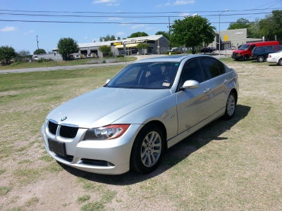 2006 BMW 325  i