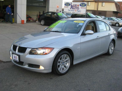 2006 BMW 325  xi