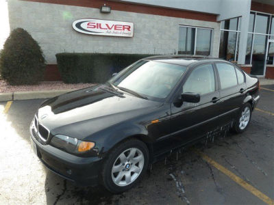 2004 BMW 325  xi